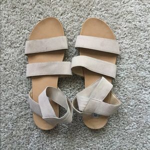 🔥🔥HOST PIC🔥🔥Bendy Sandals from Steve Madden